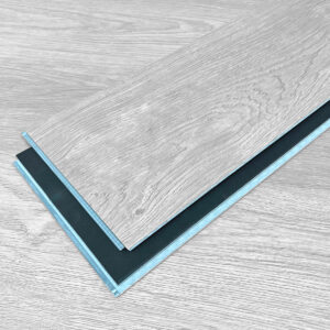 Piso Vinilico SPC Simil Madera Fresno Gris con Manta incluida