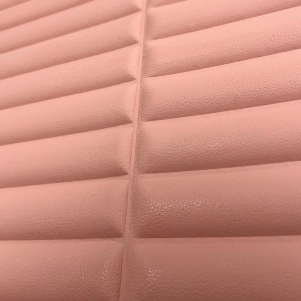Wall Panel Autoadhesivo Simil Cuero Rosa - Imagen 4