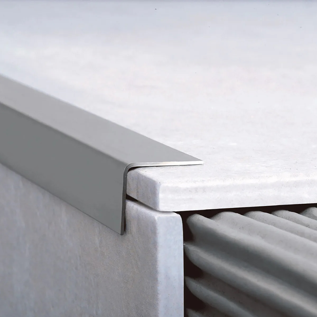 Terminación Cromo Mate Placa de PVC - Imagen 4