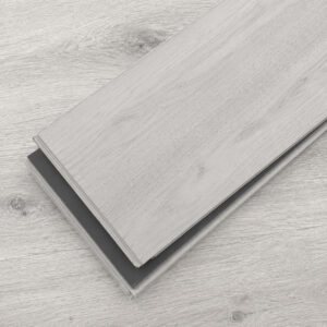 Piso Vinílico SPC 5mm Símil Madera Gris con Manta Incluida